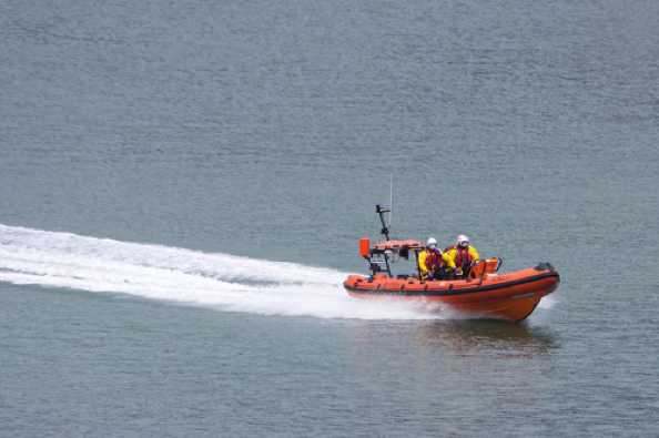 02 July 2020 - 13-34-41
Dart RNLI lifeboat heads out to assist a 20ft motor cruiser near Strete Gate
--------------------------
DART RNLI Lifeboat launch 435